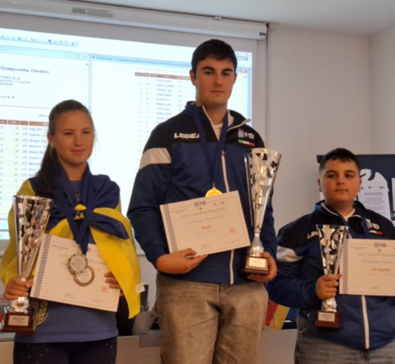 Dama inglese, titolo iridato juniores per Davide Gemma, terzo Tommaso Lodato