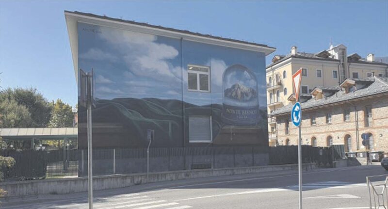 Finito il murale sulla Scuola elementare Ponte di Pietra