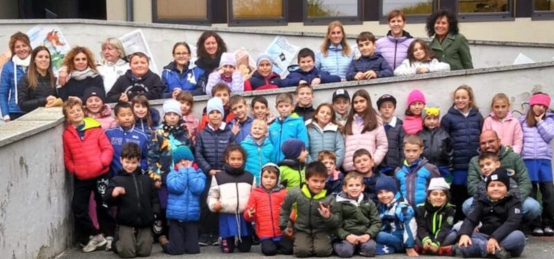 Gli alunni della scuola primaria di Pollein