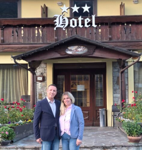 Fénis, si è chiusa l’esperienza dell’Albergo Etico. Nuova gestione per l’Hotel Comtes de Challant