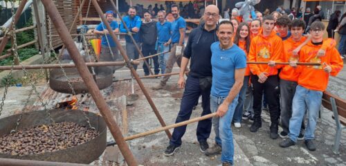 A Nus un bel successo per la Castagnata con la Pro Loco