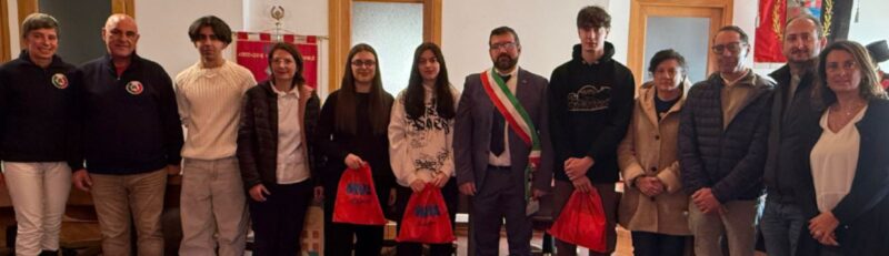 I neo diciottenni con le carte di maturità civica