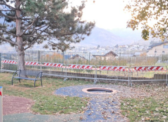 Il parco giochi di Montan e l’accesso al Famila: opposizione all’attacco