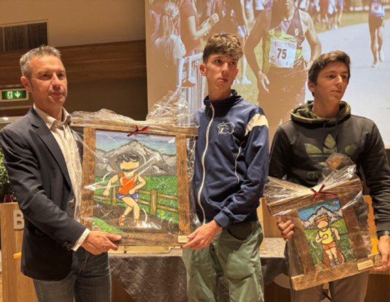 La festa 2025 delle martse a pià con numeri in crescita e successi di Valeria Poli e Mathieu Cretier
