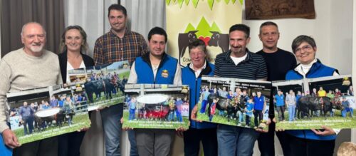 Cena con 140 partecipanti per le batailles de moudzon. Premiati i protagonisti di un anno di combats tra manzi