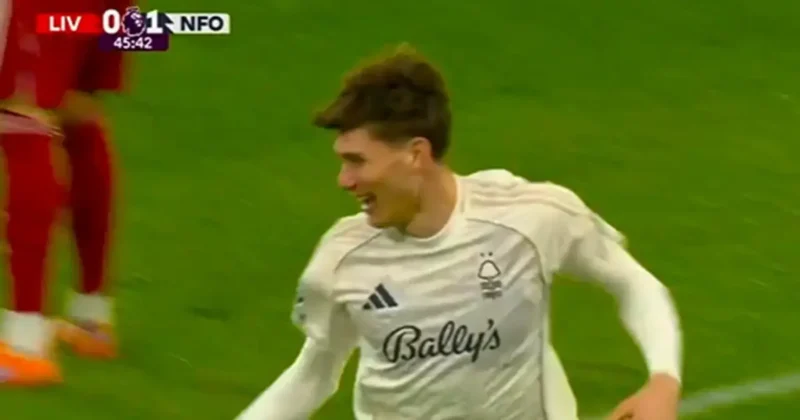 Il Nottigham Forest del goleador Nicolò Savona espugna Liverpool