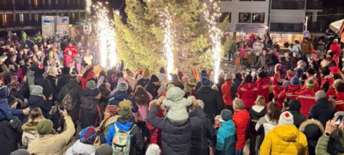 LUCI E MUSICA PER L’ACCENSIONE DELL’ALBERO A TORGNON
