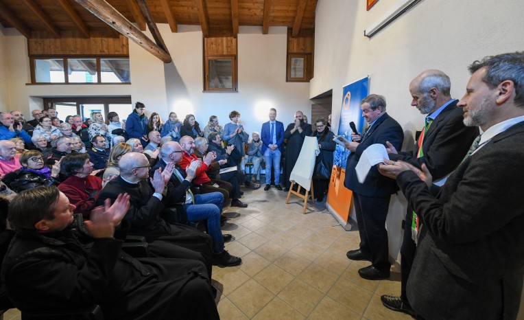 La cascina diventata un caldo ricovero Si è avverato il sogno di don Ferruccio