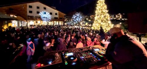 «Quelli che… la Disco»: in mille per il capodanno in piazza a Cogne