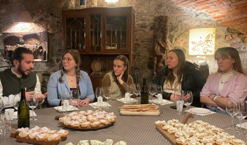 e il nuovo presidente Pietro Imbimbo Roullet, la sua vice Jennyfer Lale Murix, Anais Domaine, Severine Domaine e Alysee Lale Murix