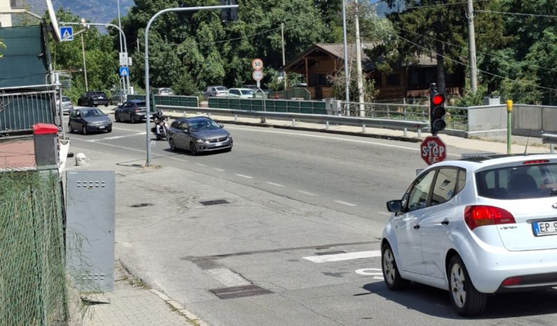 Sarre, la quarta rotonda sulla statale sarà davanti all’ex Villa des Fleurs