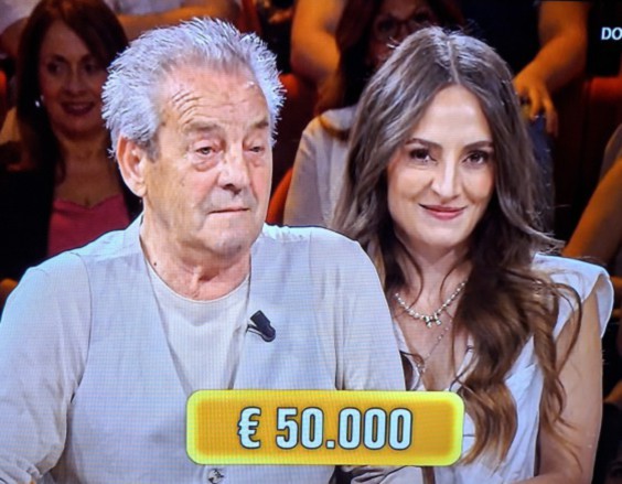 Isabel Todescato con il padre Elio ad Affari Tuoi