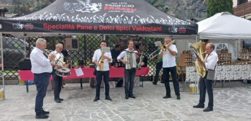 “LEVROGNE D’EUN COU”, MAGIA CON LE ATMOSFERE DI UN TEMPO