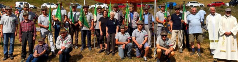CELEBRATA LA FESTA DEGLI ALPINI DI DOUES NELLA SPLENDIDA CORNICE DI CHAMPILLON