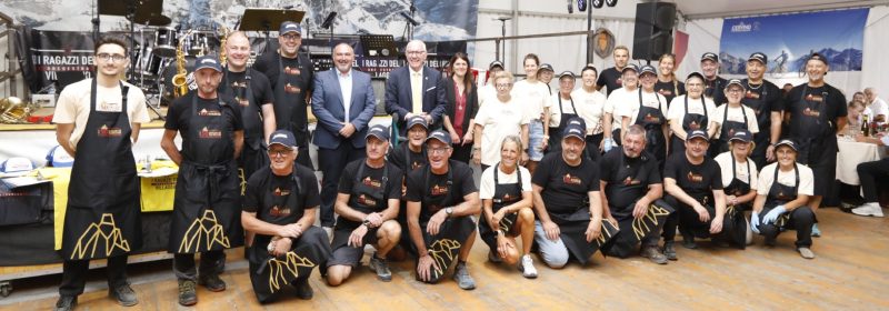 De nombreux bénévoles ont participé à l’accueil des participants en leur faisant découvrir les particularités du terroir