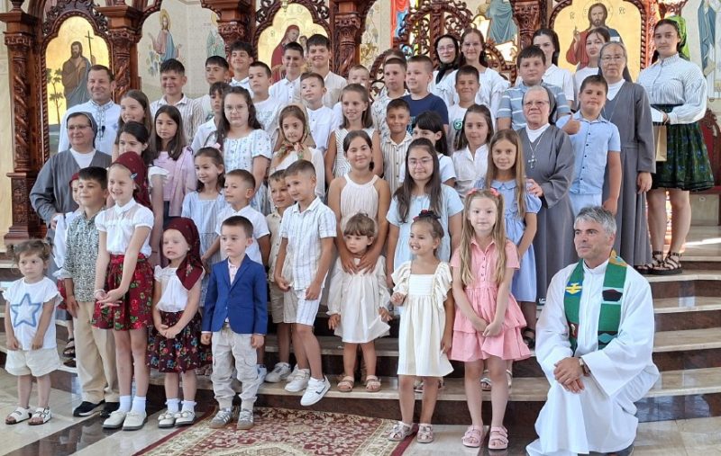 Don Marian Benchea, Estate Ragazzi in Romania