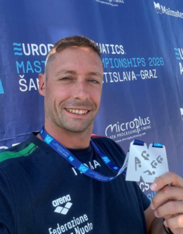 Aosta Nuoto sul podio europeo: Mattia Castiglioni vice campione Master nei 200 farfalla a Samorìn