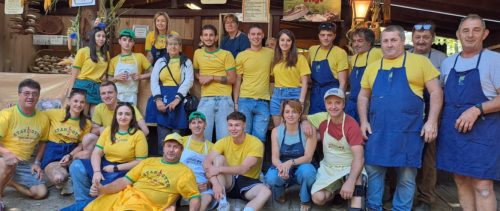 Il numerosissimo staff dello chalet di Diego Juglair