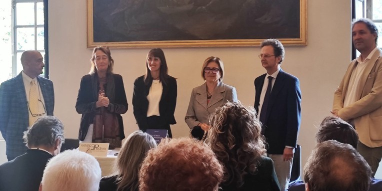 Un folto pubblico al Castello di Agliè per la presentazione del libro “Dal Collare alla Ss. Annunziata. L’Ordine Supremo dei Savoia”