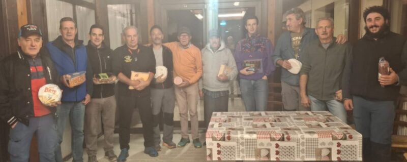 Giovedì a Gressan da sinistra Mirco Messelod, Robert Villaz, Andel Pascal, Remo Stefanoli, Loris Peaquin, Bruno Montrosset, Cesare Edifizi, Alessio Vigon, Valter Gaillard, Remo Pesenti e Kevin Pala