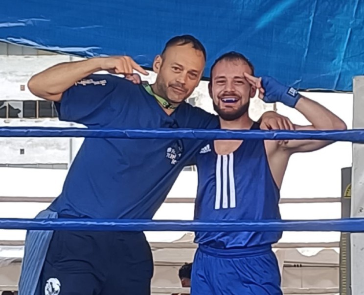 Il peso leggero Samuele Scapin cede al quotato Alberto Aimar della Boxe Barge: verdetto contestato