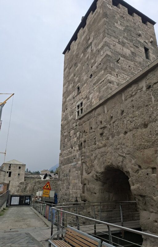Sono in dirittura di arrivo i lavori di restauro della Torre dei Signori di Quart: gli interventi hanno riguardato esclusivamente le facciate esterne